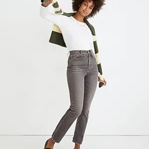 THE PETITE PERFECT VINTAGE ANKLE JEAN IN DENNISON WASH